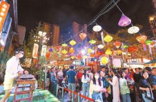 云南省各地景区瞄准“夜经济”，让游客好去处新玩法