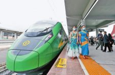 中老铁路为“一带一路”中老友谊搭建起新桥梁