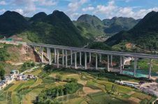 云南西畴县全面提升路网覆盖率推动乡村振兴