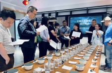 首场云南精品咖啡全国巡回杯测会在昆明举行