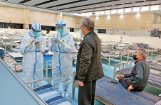 云南援沪医疗队接管龙华东路方舱医院 开舱后已接收患者228人