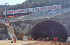 三清高速公路昆明段计划明年年底建成