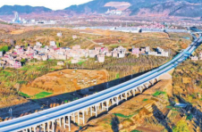 昭阳西环高速公路建成通车 系国内首条全部使用机制砂混凝土打造路面的高速公路